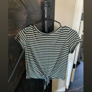 This is a striped American Eagle T-shirt,Size=Small